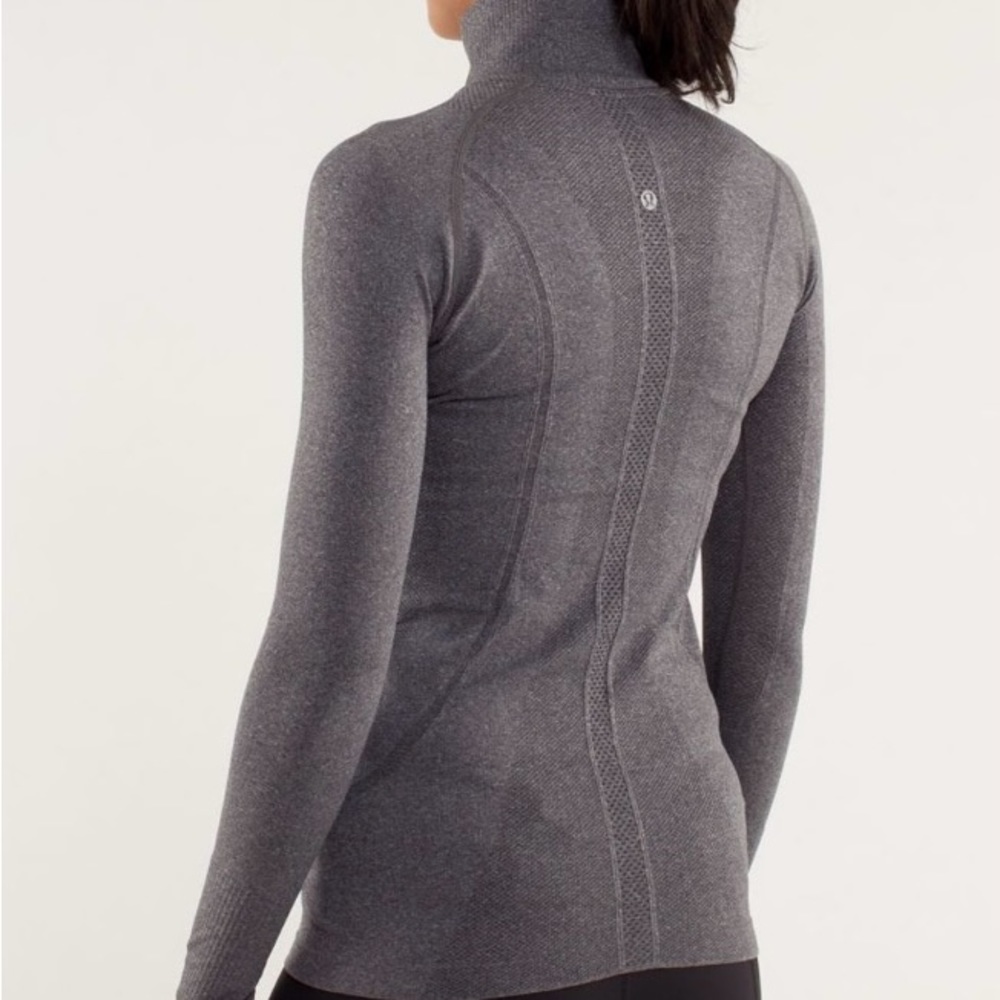 Lululemon Run Swiftly Tech 1/2 Zip Size 10, Black - image 2